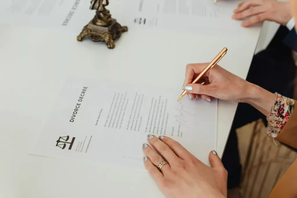 Divorce Lawyer Cost